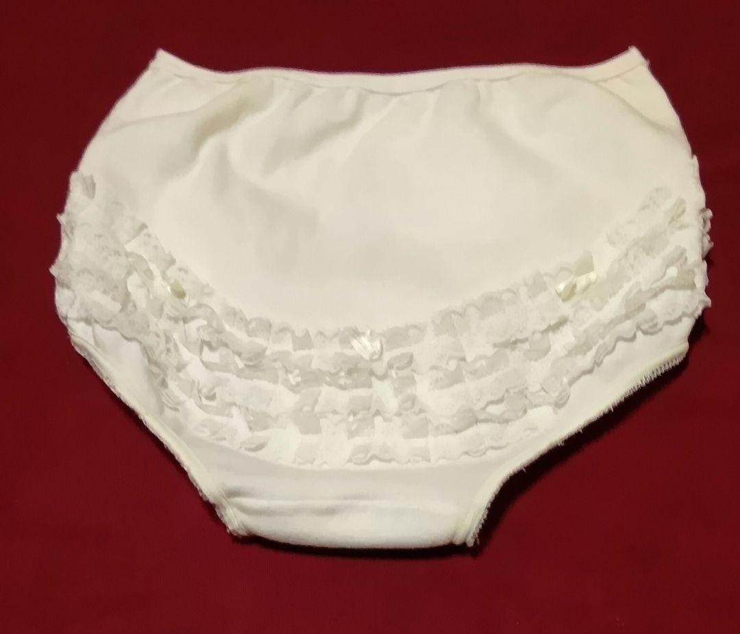 アシックスアンダースコートホワイト フリル付き