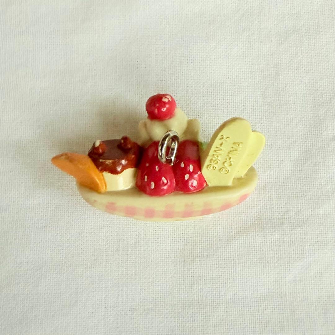 にゃんにゃんにゃんこ スイーツ 7種 ストラップ チャーム 平成レトロ