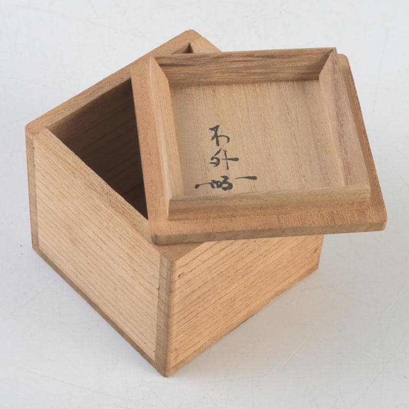 茶道具　五徳形　竹蓋置　在銘　共箱　V　9870
